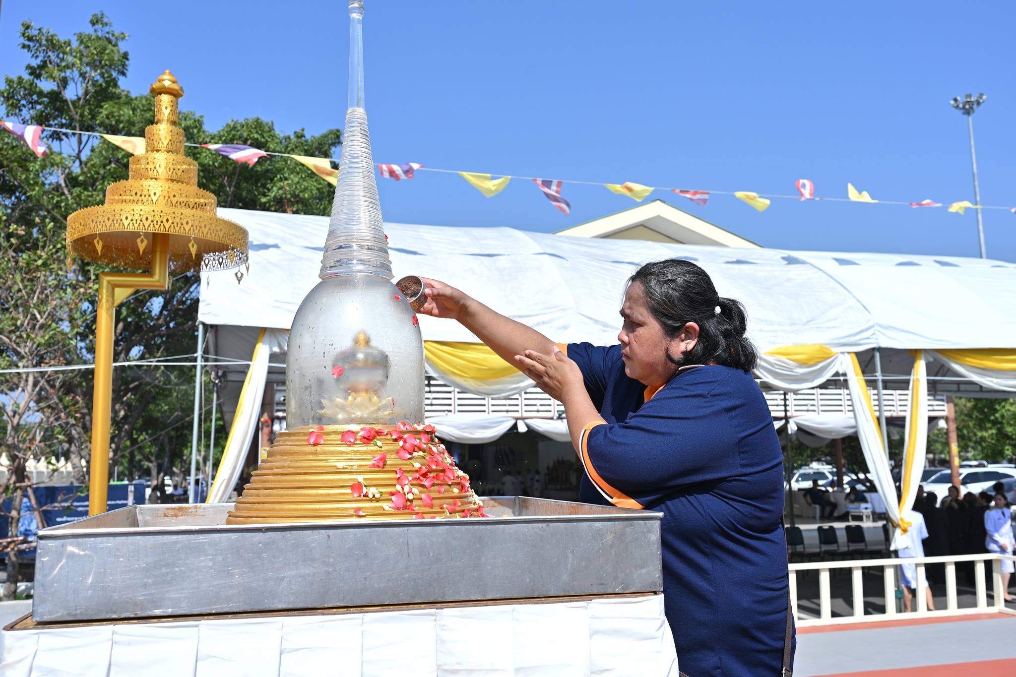 title - ส.ป.ก.นครปฐม เข้าร่วมพิธีอัญเชิญพระบรมสารีริกธาตุ เนื่องในประเพณีสงกรานต์ 2569